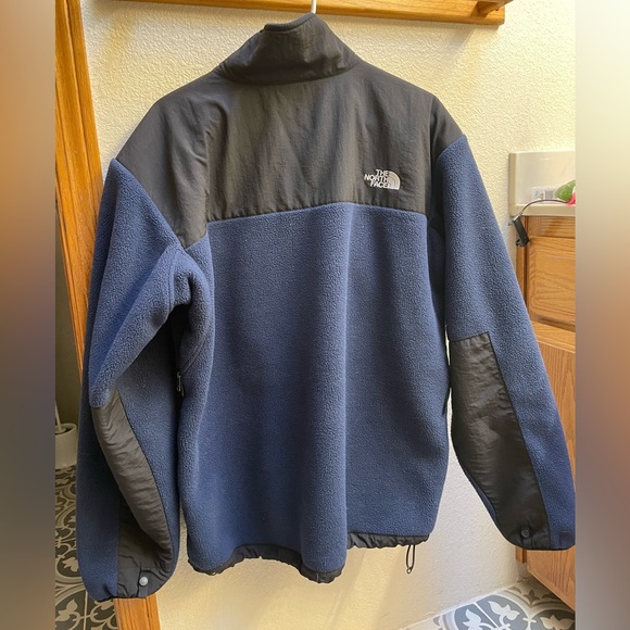 North Face Men’s Denali Jacket - Picture 2 of 4